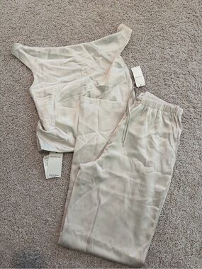 Abercrombie & Fitch Light Beige Wide Leg Drawstring Pants and top set